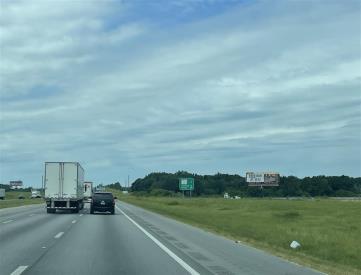 N/S I-4 .06 MI W/O 559 W/B
