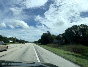 S/S I-4 .5 MI. E/O MEMORIAL BLVD. E/B