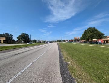 W/S S FL AVE AT SCHOOLHOUSE RD S/B