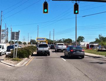 S/S 92 250' W/O LAKE PARKER DR-EB
