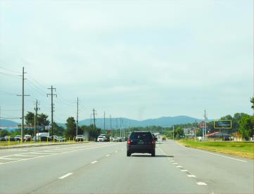 S MEM PKWY WL .3 MI S/O GREEN COVE  FN