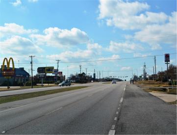 HWY 20 SL .1 MI E/O WALL TRIANA -R FE