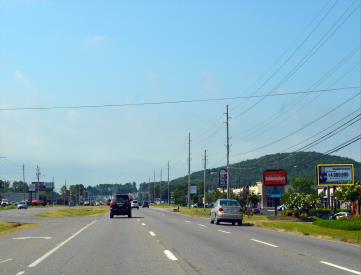 S MEM PKWY WL .3 MI S/O ENGLISH DR FN