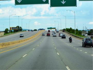 S MEM PKWY WL 80' S/O HOLMES AVE FS