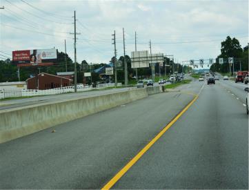 N MEM PKWY WL .1 MI S/O MASTIN LAKE FS