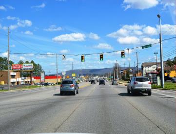 UNIVERSITY DR NL .4 MI E/O JORDAN LN FW