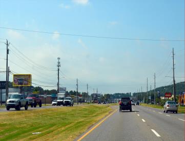 S MEM PKWY EL 1600' N/O GILLELAND DR FN