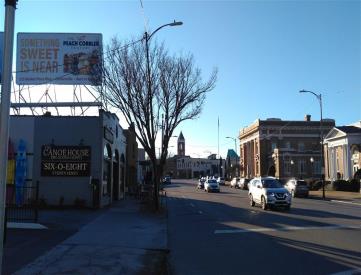 E/S 608 BROAD ST @ 7TH AVE N/F RIGHT IN