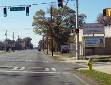 W/S N BROAD @ CALHOUN ST N/F BOT IN