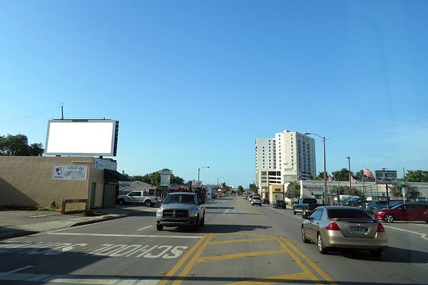NW 22nd Av ES 100ft S/O NW 3rd St F/N - 1