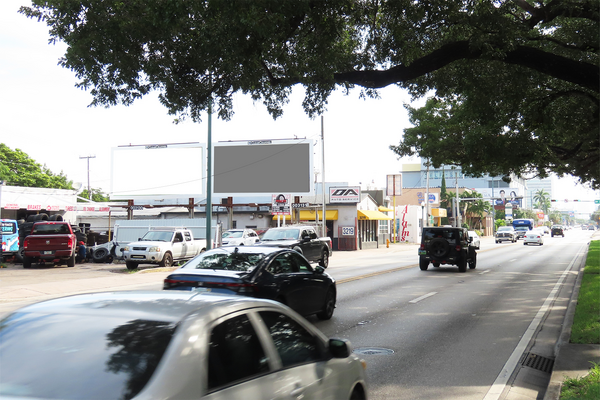 SW 8th St NS 200ft W/O SW 32nd Av F/W - 1