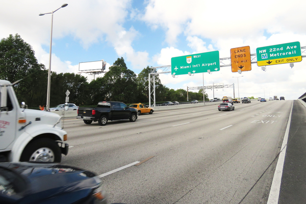 Airport Expwy SS 500ft E/O NW 17th Av F/E - 1