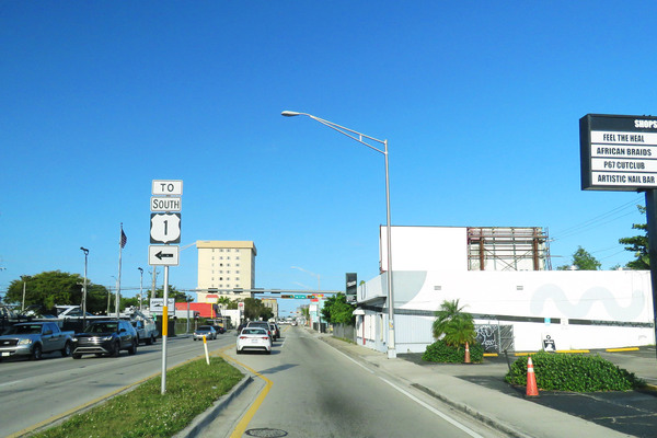 NE 79th St NS 100ft E/O NE 7th Av F/E - 2