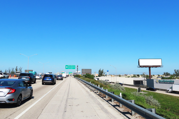 Palmetto Expwy ES 500ft N/O NW 74th St F/S - 2