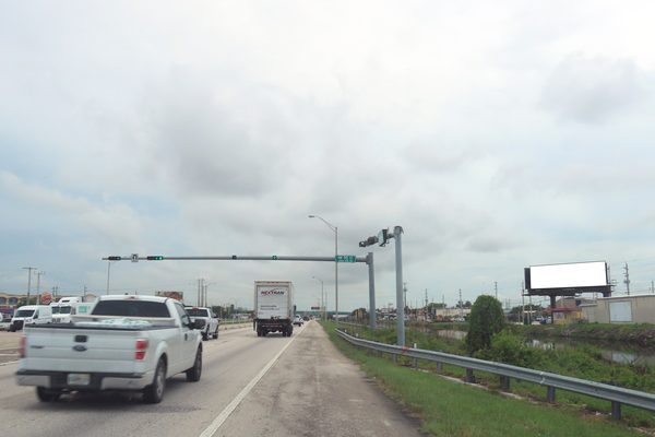 Okeechobee Rd SS 0.7mi W/O Palmetto Expwy F/W - 2
