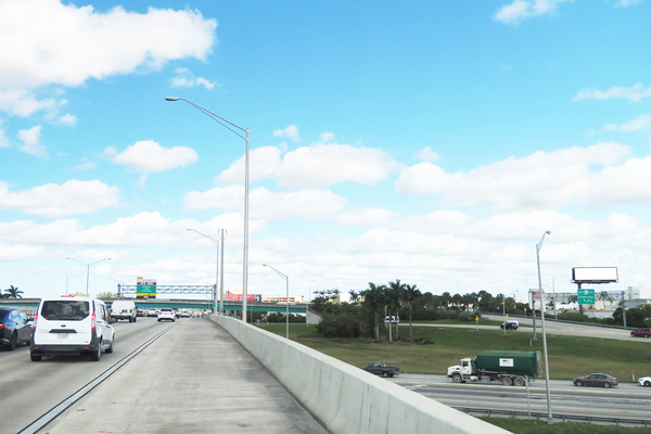 Palmetto Expwy ES 325ft N/O US 27 F/S - 2
