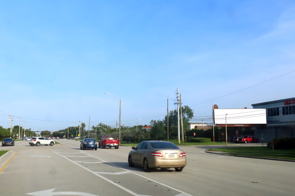 Sheridan St NS 600ft E/O Palm Av F/E - 2