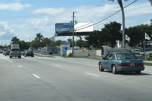 SR 84 NS 170ft W/O SW 25th Tr F/E - 4