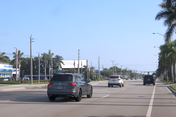US 1 WS 1.5mi N/O Sample Rd F/S - 1