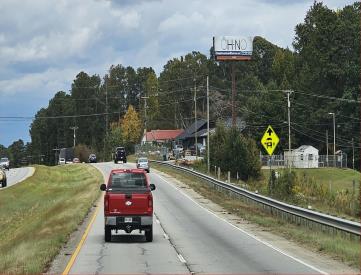 E/S HWY 61 2/10 MILE N/O HICKORY DR S/F