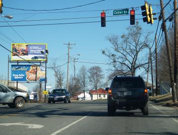 W/S HWY 41 @ CEDAR ST. S/F TOP LHR