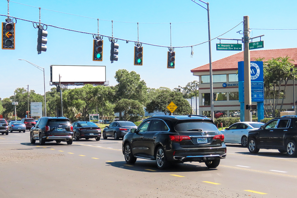 US 19 ES 400ft N/O Republic Dr F/S - 2