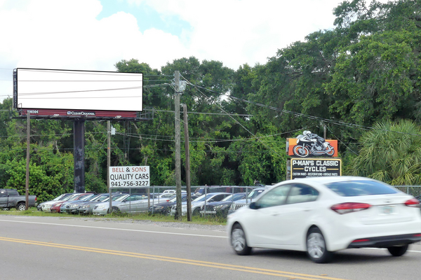 US 301 Blvd ES 500ft N/O 15th St F/S - 2