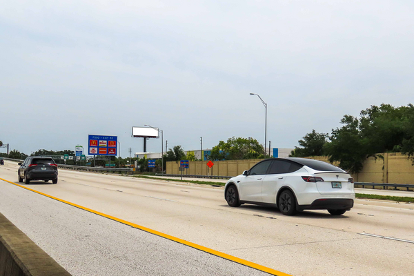 I-275 ES 100ft S/O Fowler Av F/S - 2