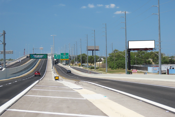 Gateway Expwy NS 0.2mi W/O 34th St N F/E - 2