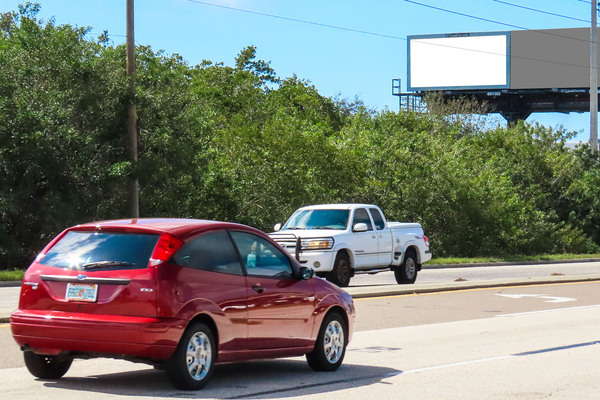 Park Blvd SS 0.5mi E/O Starkey Rd F/E - 1