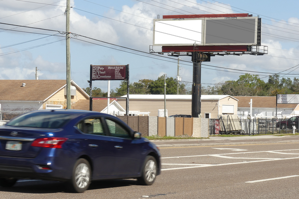 SR 52 NS 1.45mi E/O Hicks Rd F/W - 1