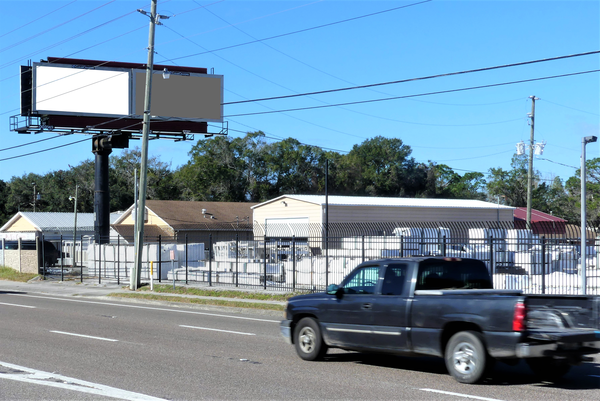 SR 52 NS 1.45mi E/O Hicks Rd F/E - 3