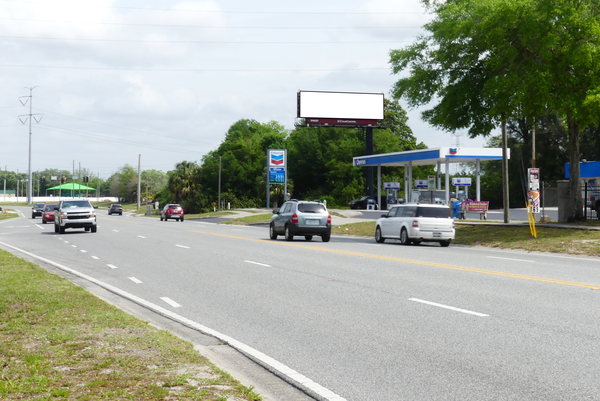 Seven Springs Blvd ES 1mi S/O SR 54 F/S - 2