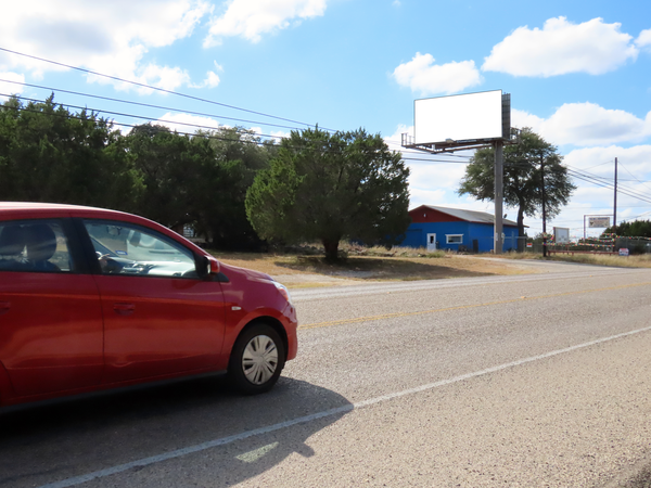 FM 306 SS 1.5mi W/O FM 3424 F/E - 1