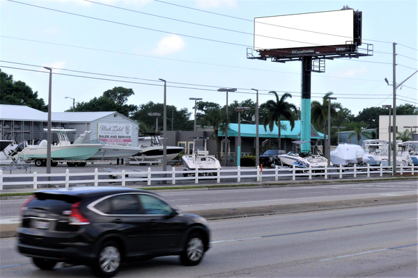Park Blvd SS 100ft E/O 73rd St N F/E - 1