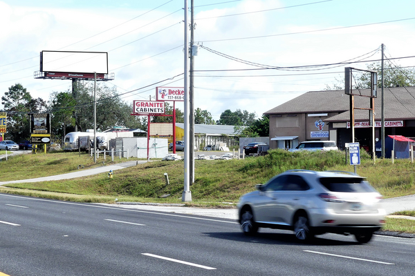 US 19 ES 0.4mi S/O County Line Rd F/S - 2