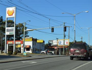 S UNIV W/S 75' N/O LAKESHORE P2(S) [R]