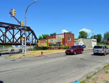 2 TONAWANDA ST COR NIAGARA #2 F/S