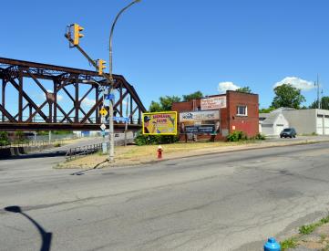 2 TONAWANDA ST COR NIAGARA #1 F/S