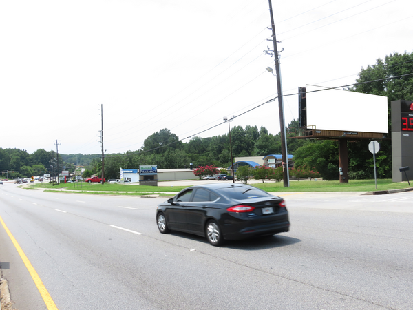 Mableton Pkwy WS 300ft N/O Veterans Memorial Highway F/N - 1