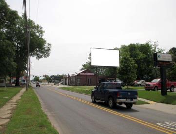 Hwy 22 E S/S, 150 ft E/O 8th St, Paris, AR, EB, W/F