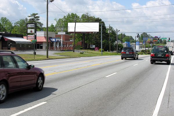 Peachtree Blvd (Industrial) ES 330ft S/O Peachtree Industrial Ct F/N - 1