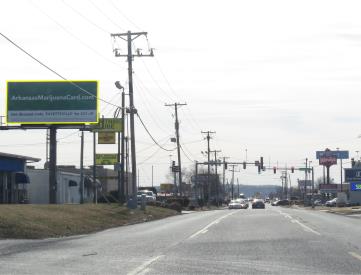 Pleasant St E/S, 0.30 mi N/O US 71 B, Springdale, AR, SB, N/F