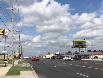 Hwy 71 B E/S, 0.10 mi N/O Porter Rd, Springdale, AR (Bowling Alley), S/F, NB