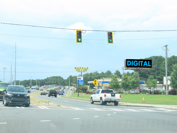 Peachtree Pkwy ES 500ft S/O Ga 400 F/S - 1