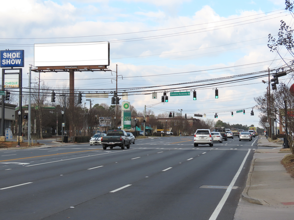 Buford Hwy WS 200ft N/O Chamblee Dunwoody F/S - 1