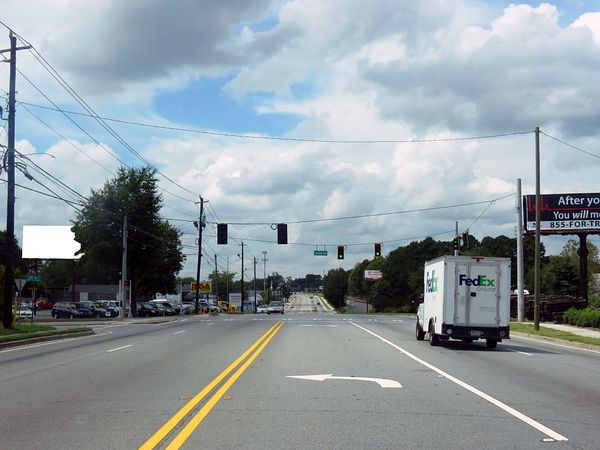 Buford Hwy ES 125ft S/O Oak St F/N - 1