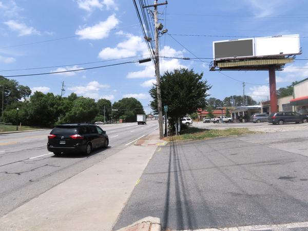 Buford Hwy ES 200ft S/O Beverly Hill Dr F/S - 1