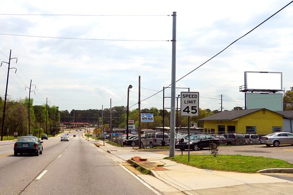 Covington Hwy SS 50ft W/O Richard Rd F/W - 1