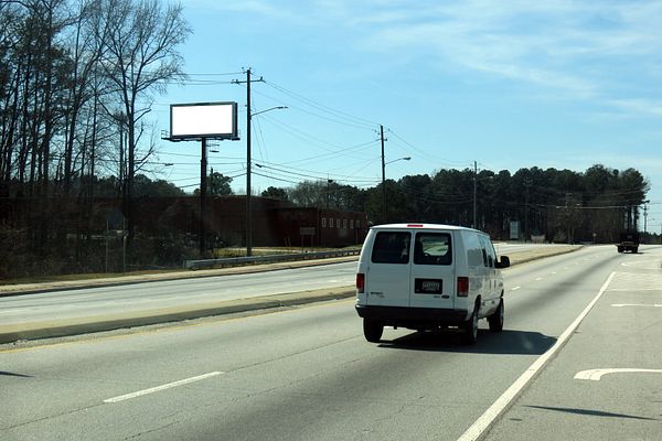 Fulton Industrial Blvd ES 700ft S/O Hollowell Parkway F/N - 1
